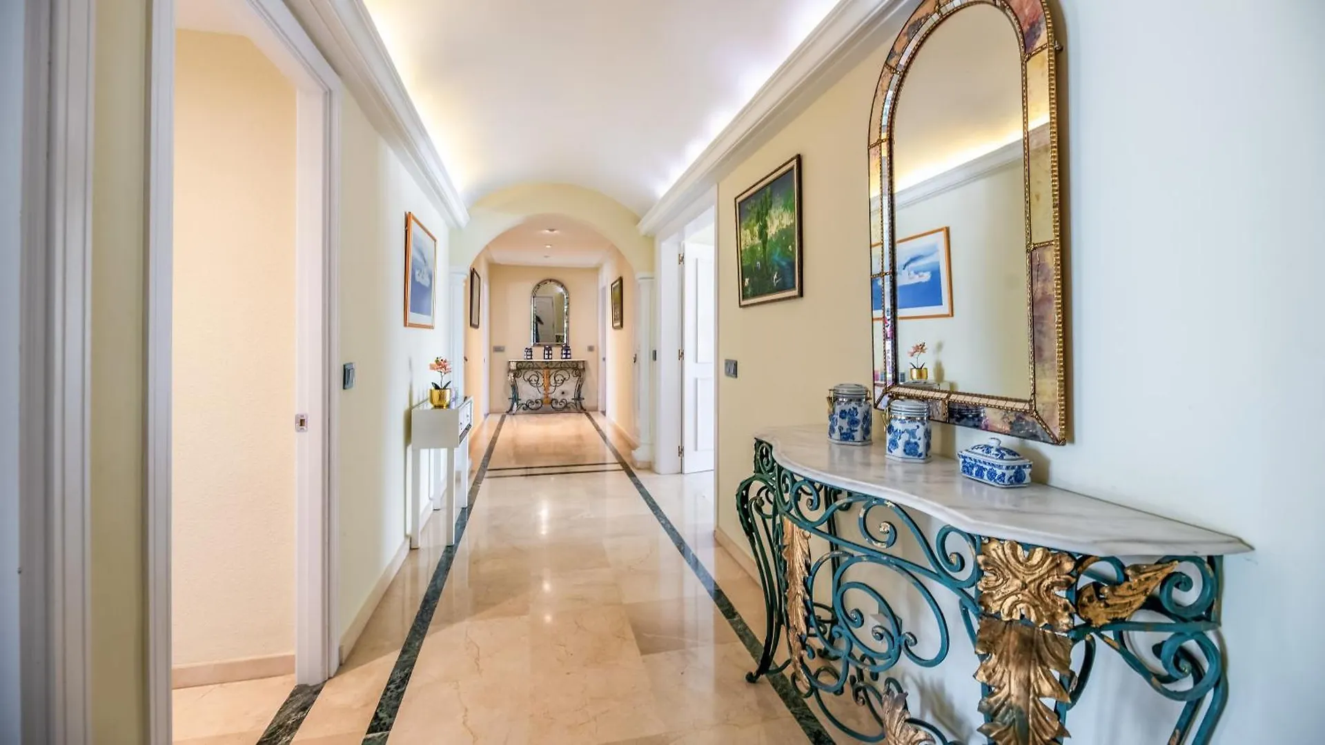 Apartment Penthouse Boutique Suite Marbella Spain
