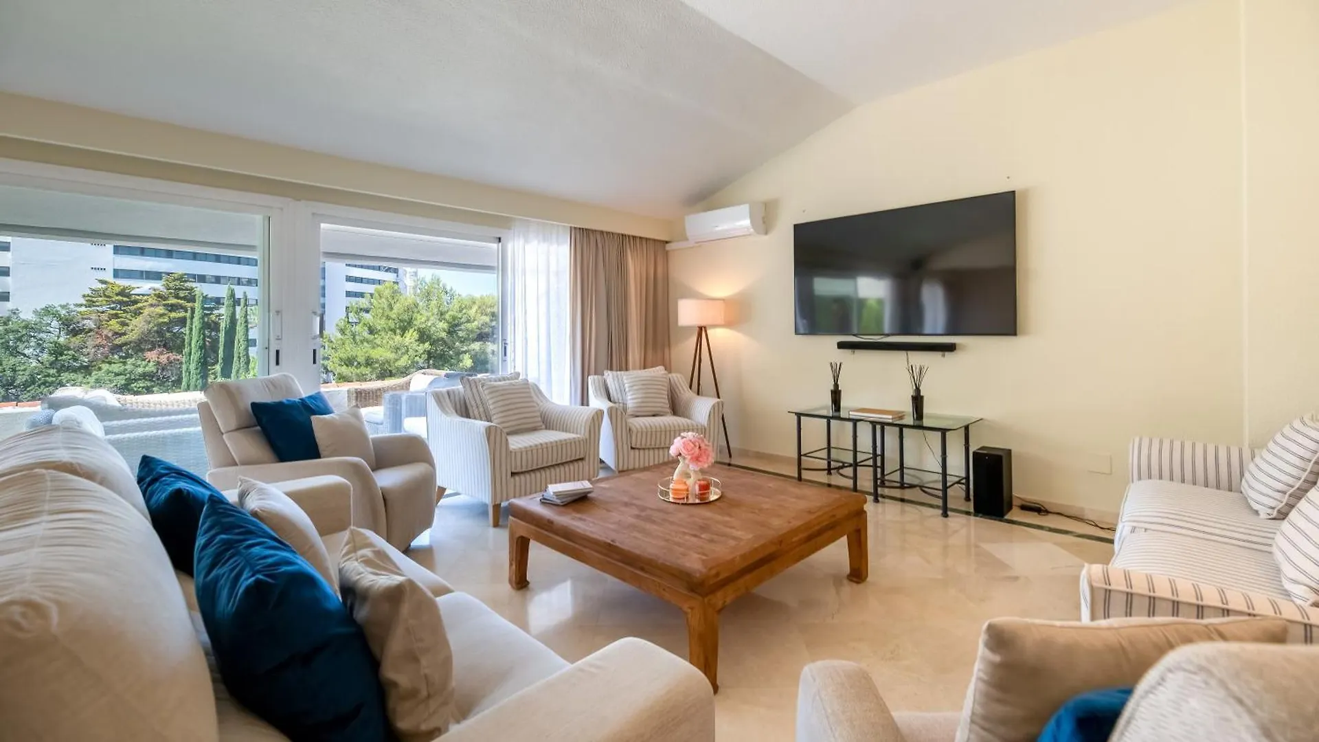 Penthouse Boutique Suite Marbella Apartment
