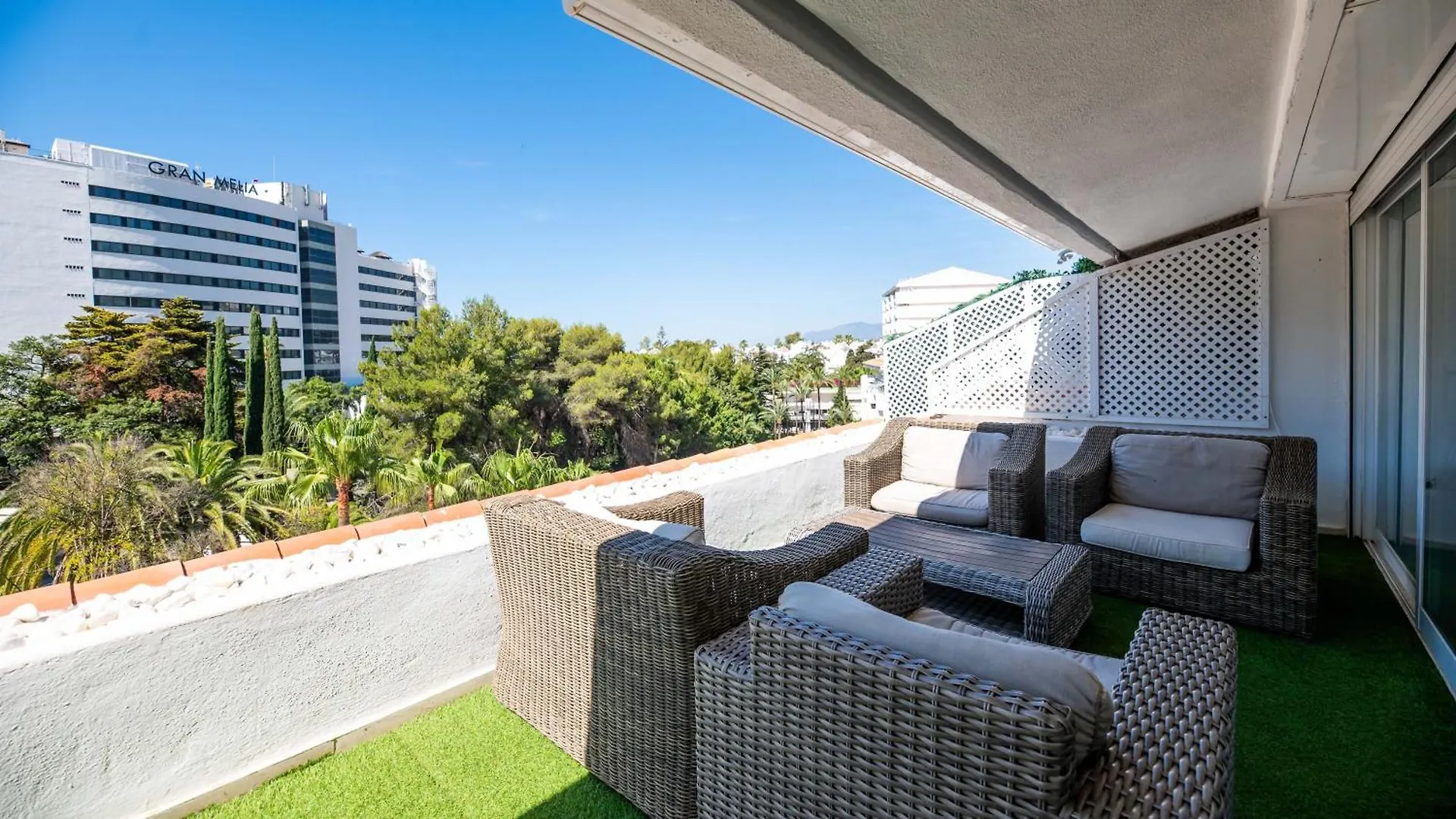 Penthouse Boutique Suite Marbella Apartment